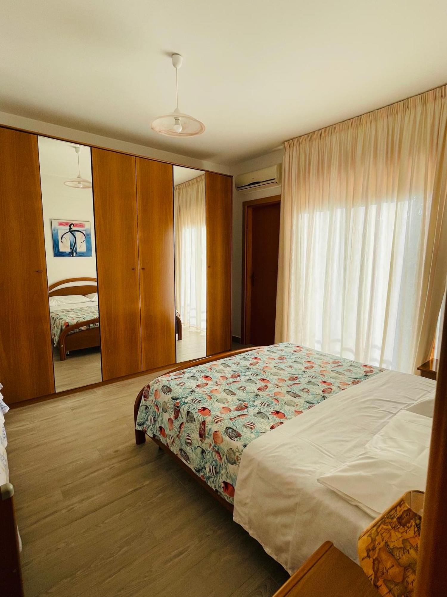 Vistamare Apartments ريجّو دي كالابريا المظهر الخارجي الصورة
